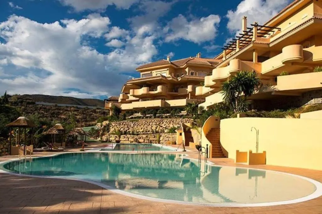 Lagenhet Med 4 Pooler, Gym, Restaurang & Spa Jatte Nara Puerto Banus & Golf Marbella 0*,