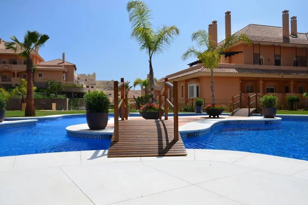 Lagenhet Med 4 Pooler, Gym, Restaurang & Spa Jatte Nara Puerto Banus & Golf Marbella 0*,  Spain